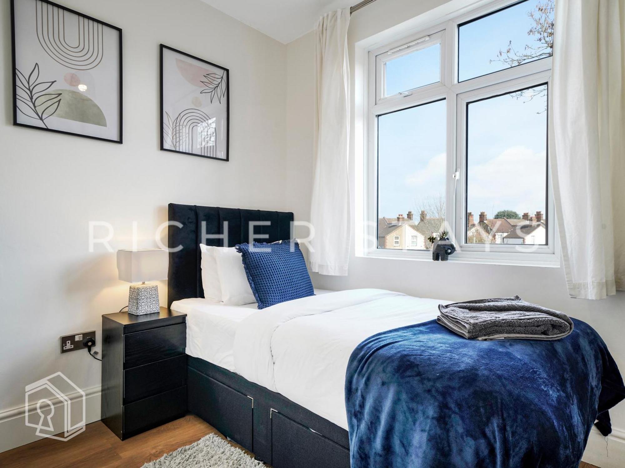 Watford Large 5Br Home - Contractors & Families Dış mekan fotoğraf