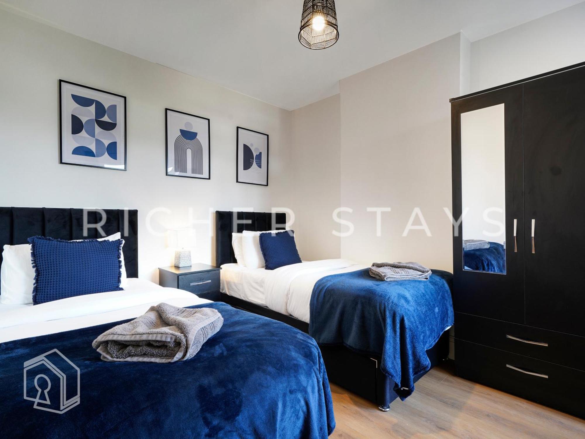 Watford Large 5Br Home - Contractors & Families Dış mekan fotoğraf